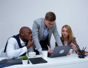 What does a digital marketing account manager do​