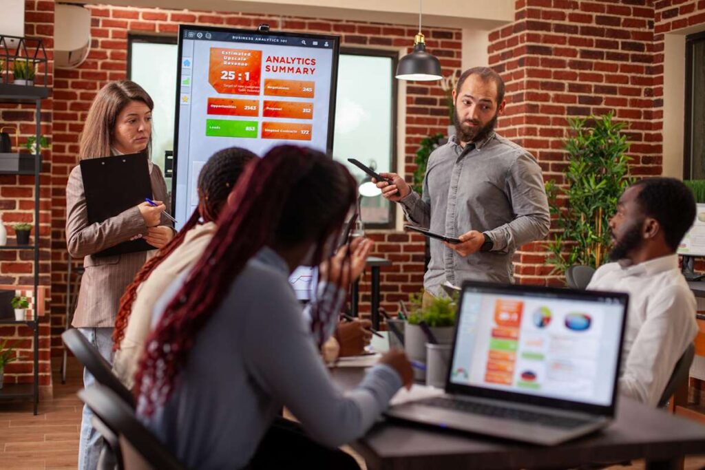 how to hire a digital marketing agency checklist